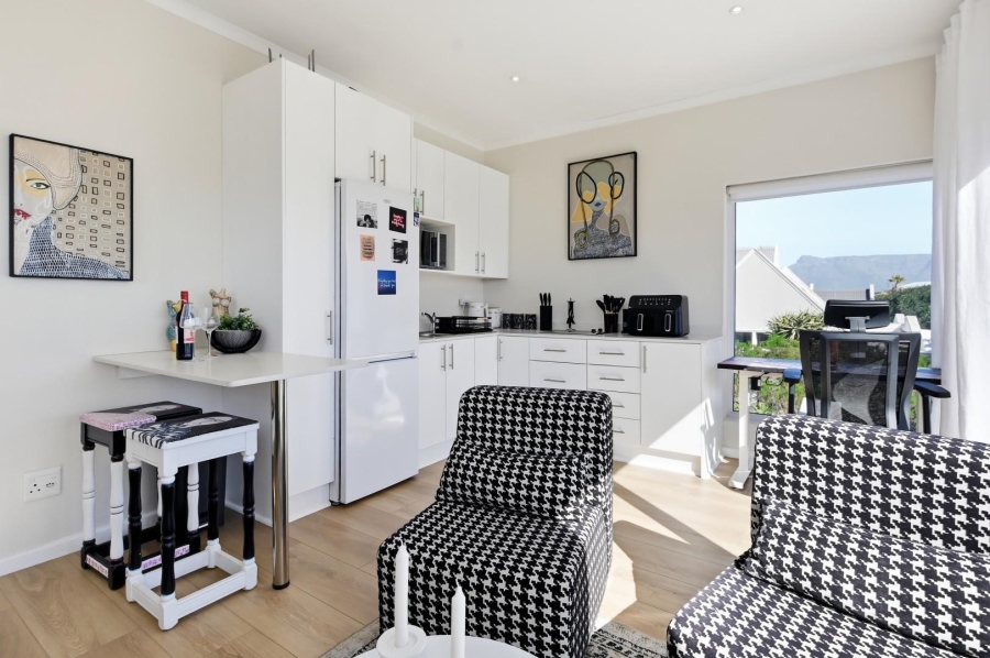 To Let 1 Bedroom Property for Rent in Sunset Beach Western Cape